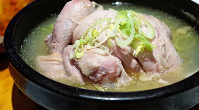 Sop Ayam Ginseng ala Korea