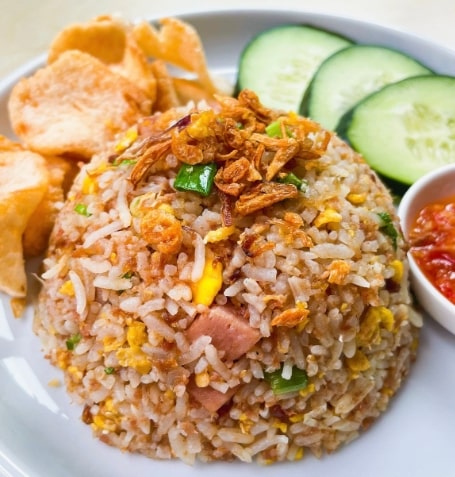 Resep Nasi Goreng Pinggir Jalan Kaki Lima yang Mudah dan Lezat