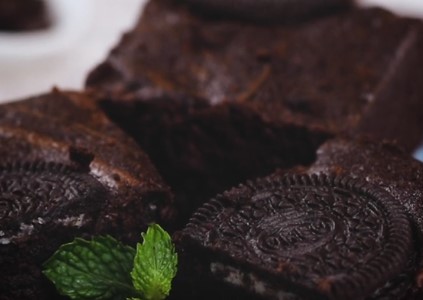 cara membuat brownies oreo